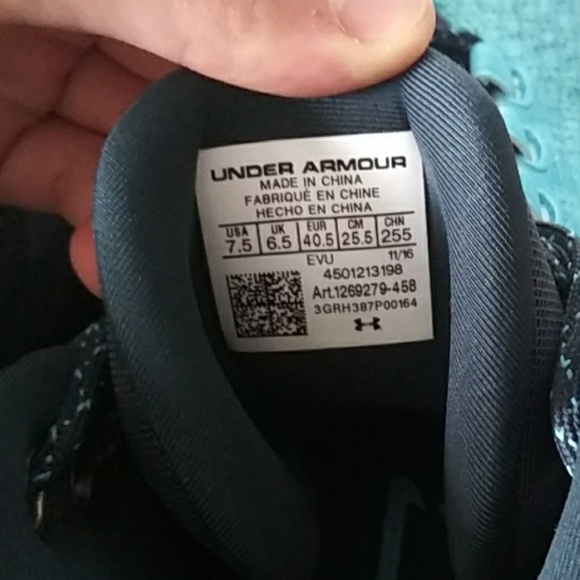 Curry 3's - Picture 5 of 5